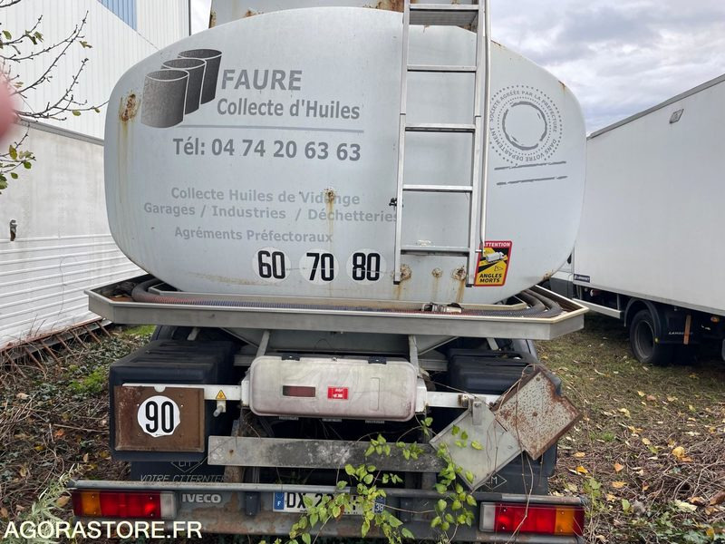 Iveco 190EL28 19t citerne - 2008 - 640748kms - export only - Camion: photos 2 Iveco 190EL28 19t citerne - 2008 - 640748kms - export only - Camion: photos 2