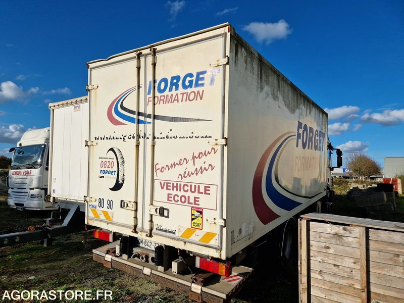 Iveco Stralis 310 - 2007 - 297088 Kms - Camion: photos 2 Iveco Stralis 310 - 2007 - 297088 Kms - Camion: photos 2