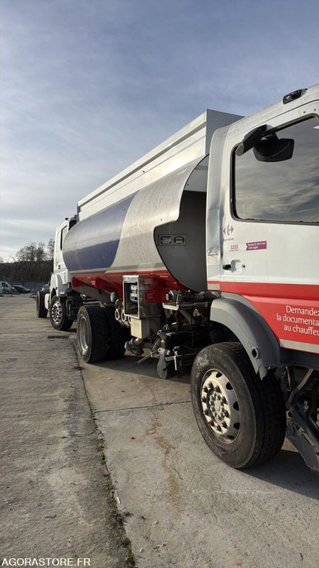 MERCEDES AXOR 2 TRACTEUR ROUTIER + CITERNE - 2014 - Camion: photos 3 MERCEDES AXOR 2 TRACTEUR ROUTIER + CITERNE - 2014 - Camion: photos 3