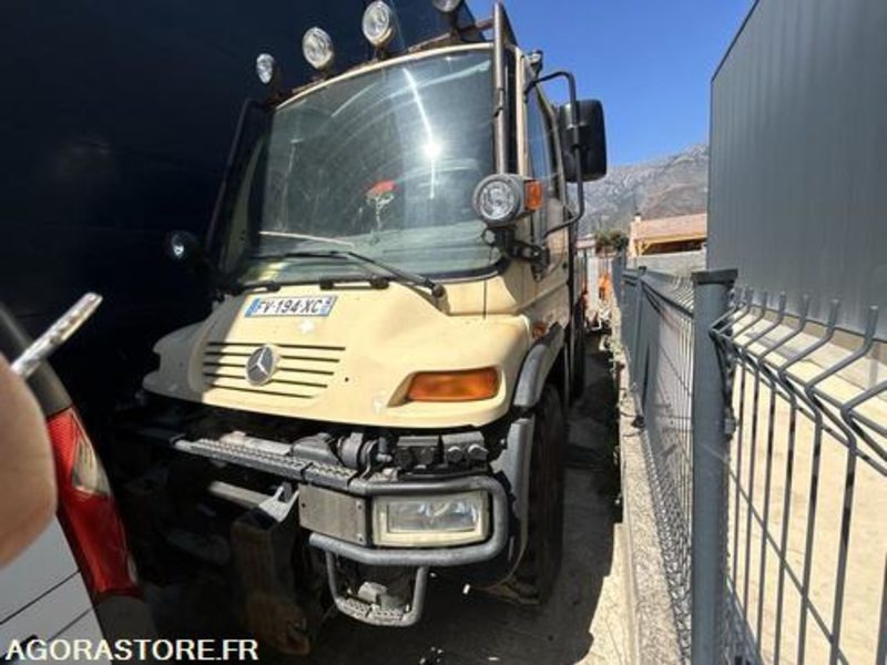 MERCEDES UNIMOG - 2002 - 494504KM - FV194XC - Camion: photos 2 MERCEDES UNIMOG - 2002 - 494504KM - FV194XC - Camion: photos 2