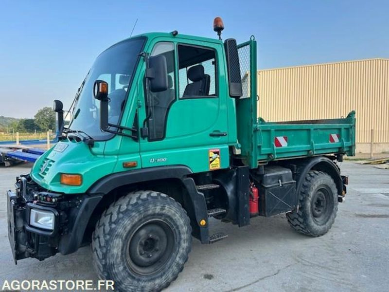 MERCEDES UNIMOG U300C VERSION COMMUNALE 2003 38210 KM + EPAREUSE CMV 450GP - Camion: photos 3 MERCEDES UNIMOG U300C VERSION COMMUNALE 2003 38210 KM + EPAREUSE CMV 450GP - Camion: photos 3
