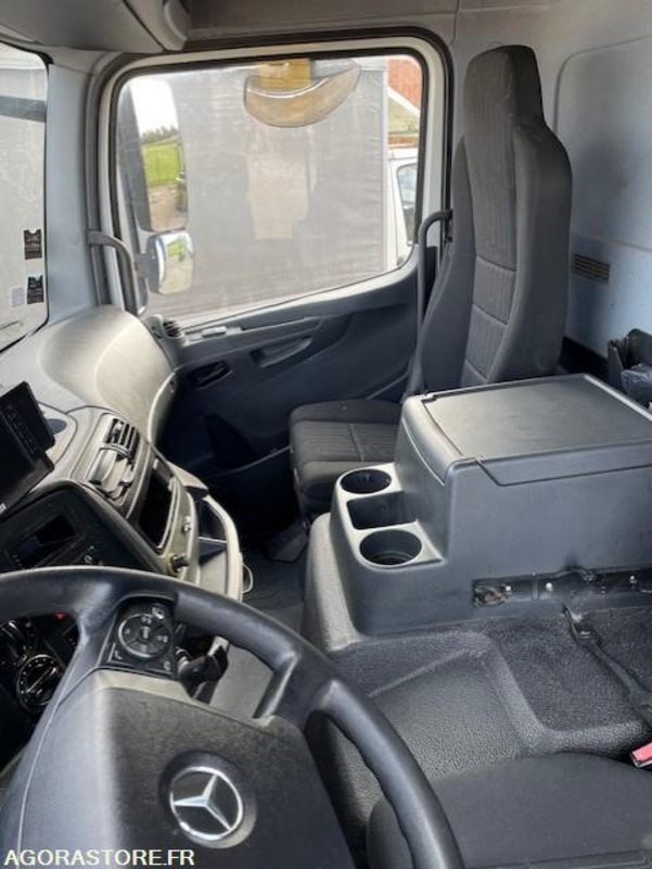 Mercedes Atego 2017 Boite automatique - Camion: photos 3 Mercedes Atego 2017 Boite automatique - Camion: photos 3