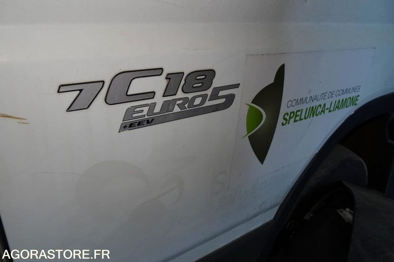 Mitsubishi Fuso Bluetec 5 - Camion: photos 5 Mitsubishi Fuso Bluetec 5 - Camion: photos 5