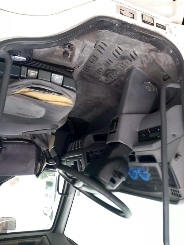 PORTEUR RENAULT MIDLUM - 2005 - 282789 Kms - Camion: photos 3 PORTEUR RENAULT MIDLUM - 2005 - 282789 Kms - Camion: photos 3