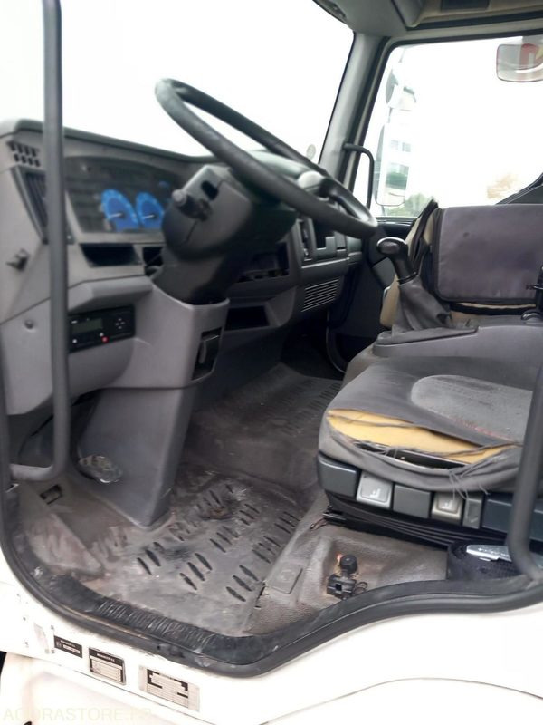 PORTEUR RENAULT MIDLUM - 2005 - 282789 Kms - Camion: photos 3 PORTEUR RENAULT MIDLUM - 2005 - 282789 Kms - Camion: photos 3