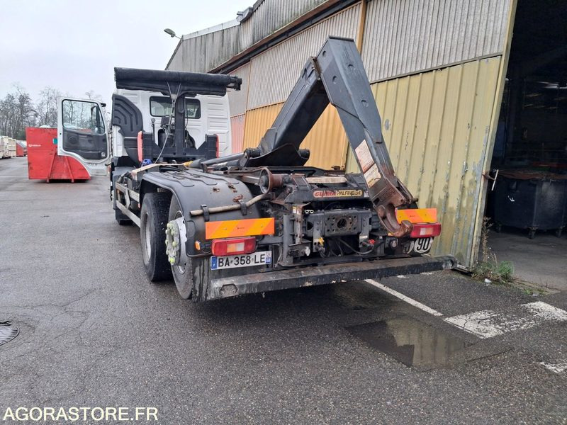 R51857-PORTEUR POLYBENNE VOLVO FM 370-ANNÉE 2010-BRAS GUIMA PALFINGER-502085 KM - Camion: photos 3 R51857-PORTEUR POLYBENNE VOLVO FM 370-ANNÉE 2010-BRAS GUIMA PALFINGER-502085 KM - Camion: photos 3