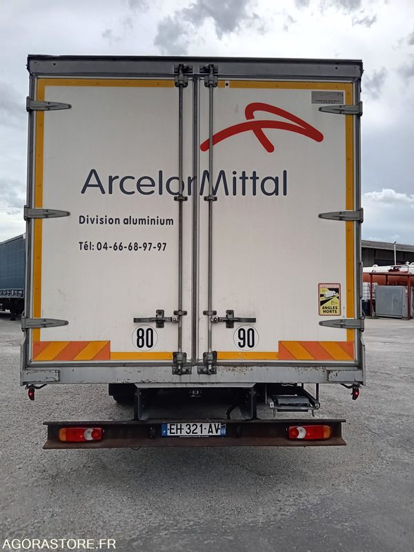 RENAULT - D MED 210 DTI5 - 2014 / 681575 KM (2537) - Camion: photos 3 RENAULT - D MED 210 DTI5 - 2014 / 681575 KM (2537) - Camion: photos 3