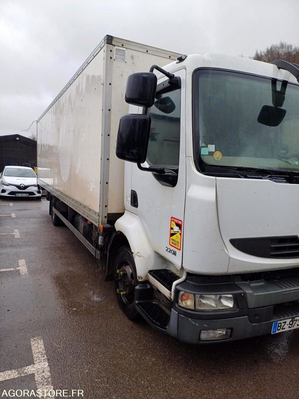 RENAULT - MIDLUM - 2012 - 514164 KMS (BZ973WA) - Camion: photos 1 RENAULT - MIDLUM - 2012 - 514164 KMS (BZ973WA) - Camion: photos 1