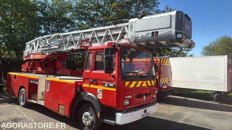 RENAULT S150 - 1998 - 58260KM - 2495H - Camion: photos 1 RENAULT S150 - 1998 - 58260KM - 2495H - Camion: photos 1