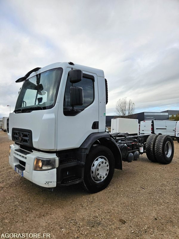 Renault D-19 280 EMPATTEMENT 3M50 - Camion: photos 4 Renault D-19 280 EMPATTEMENT 3M50 - Camion: photos 4