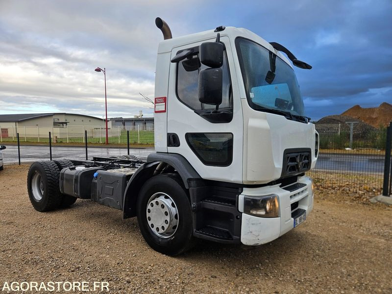 Renault D-19 280 EMPATTEMENT 3M50 - Camion: photos 2 Renault D-19 280 EMPATTEMENT 3M50 - Camion: photos 2