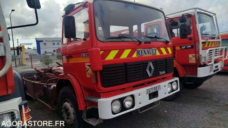 Renault G230 - 1989 - 21776km - 2677PD11 - Camion: photos 2 Renault G230 - 1989 - 21776km - 2677PD11 - Camion: photos 2