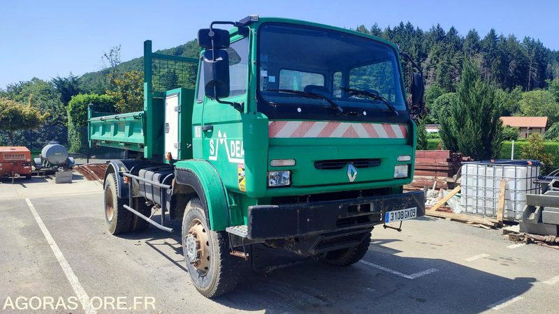 Renault M210 - Camion: photos 1 Renault M210 - Camion: photos 1