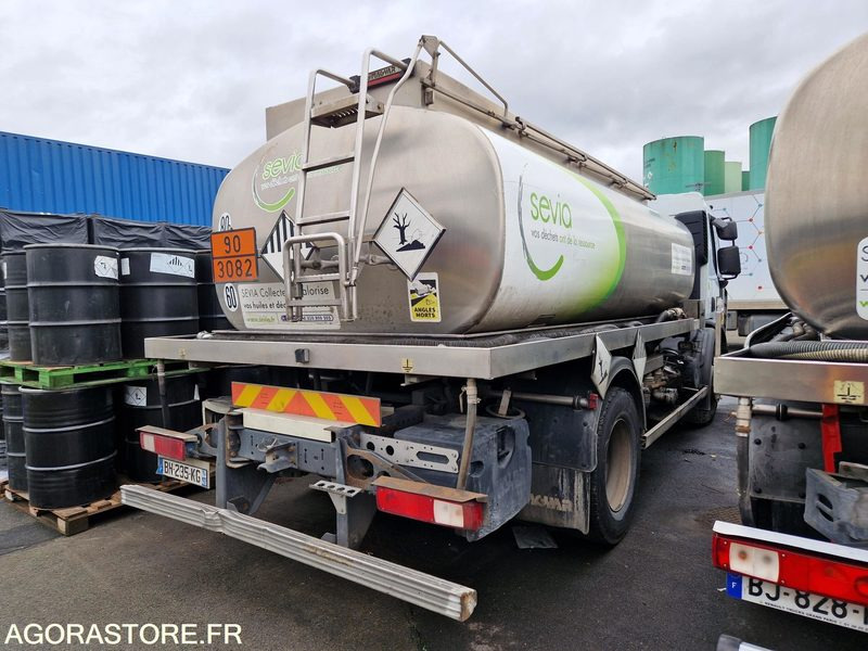 Renault Premium 19t citerne ADR - 2008 - 624431- BH235KG - export only - Camion: photos 3 Renault Premium 19t citerne ADR - 2008 - 624431- BH235KG - export only - Camion: photos 3