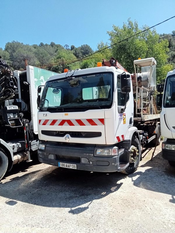 Renault Véhicule Industriel - Polybenne Premium 250 - Camion: photos 3 Renault Véhicule Industriel - Polybenne Premium 250 - Camion: photos 3