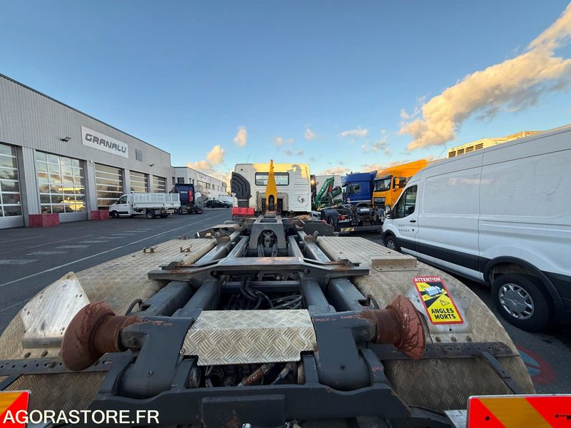 VOLVO FM12 380 - 2004 - 636 982 - Camion: photos 5 VOLVO FM12 380 - 2004 - 636 982 - Camion: photos 5