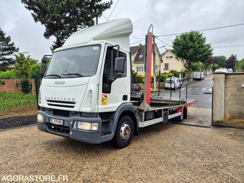 Iveco EUROCARGO 12.180 porte voiture - 2003 - 264 700km - Camion: photos 3 Iveco EUROCARGO 12.180 porte voiture - 2003 - 264 700km - Camion: photos 3
