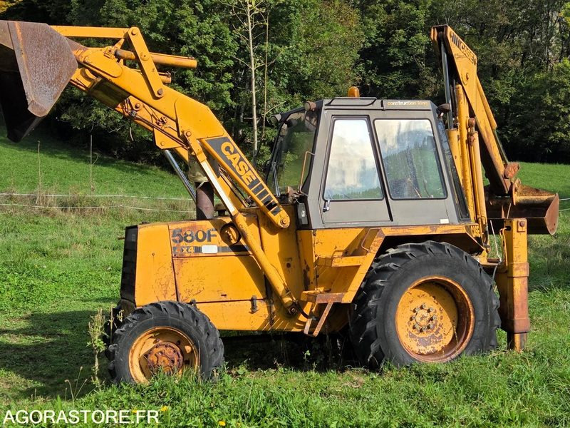 Case 4x4 - Tractopelle: photos 1 Case 4x4 - Tractopelle: photos 1