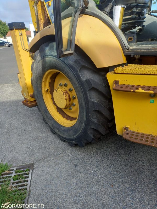 Chargeuse Pelleteuse - Tractopelle: photos 3 Chargeuse Pelleteuse - Tractopelle: photos 3