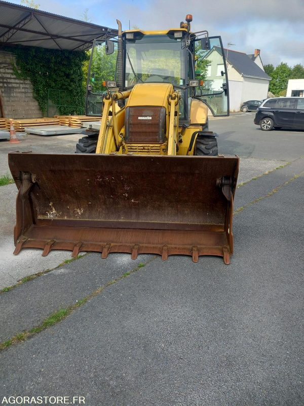 Chargeuse Pelleteuse - Tractopelle: photos 1 Chargeuse Pelleteuse - Tractopelle: photos 1