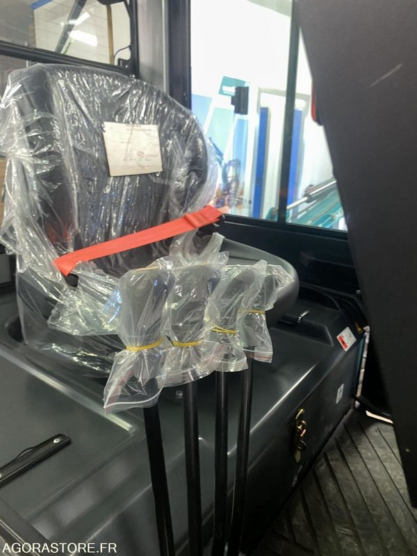 Chariot élévateur BAOLI KBE25N 2T5 ELECTRIQUE CABINE - Chariot élévateur électrique: photos 5 Chariot élévateur BAOLI KBE25N 2T5 ELECTRIQUE CABINE - Chariot élévateur électrique: photos 5