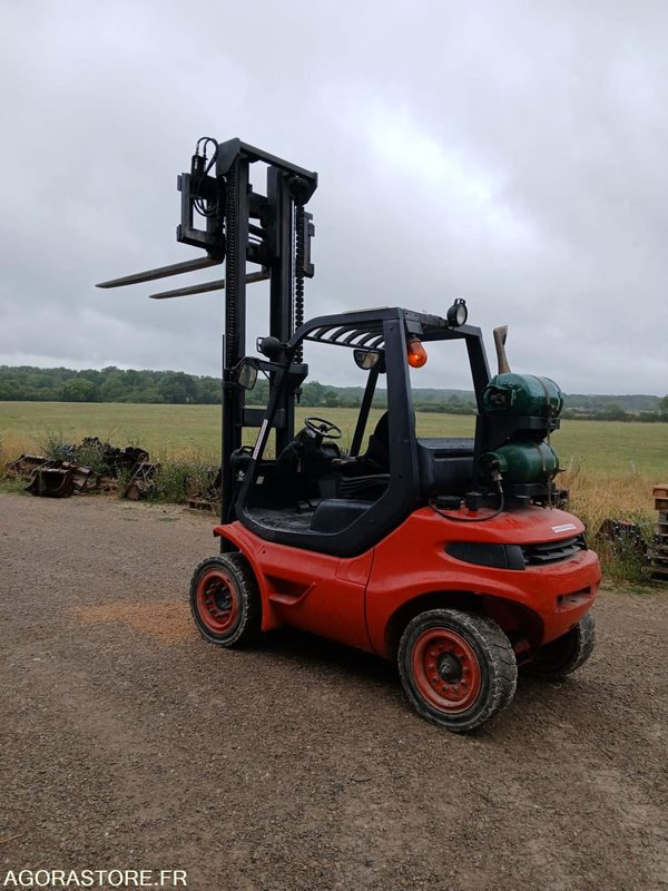 Chariot élévateur Fenwick Linde H35T 3.5T - Chariot élévateur à gaz: photos 2 Chariot élévateur Fenwick Linde H35T 3.5T - Chariot élévateur à gaz: photos 2