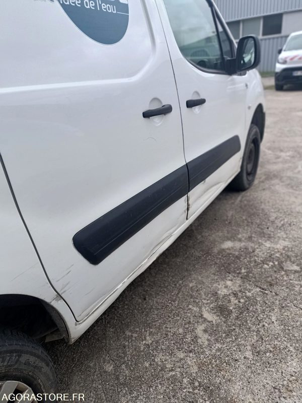 Citroën Berlingo - 2013 - 179468kms - CR302KK - Fourgonnette: photos 5 Citroën Berlingo - 2013 - 179468kms - CR302KK - Fourgonnette: photos 5