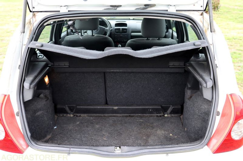 Clio 2 diesel - Voiture: photos 3 Clio 2 diesel - Voiture: photos 3