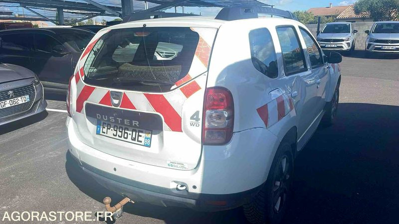 DACIA DUSTER - 2017 - 165790KM - EP996QE - SUV: photos 4 DACIA DUSTER - 2017 - 165790KM - EP996QE - SUV: photos 4