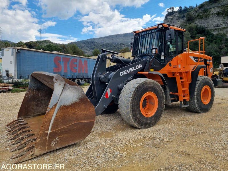 DOOSAN DL300 - 2020 - 5290 heures - BON ETAT - Chargeuse: photos 3 DOOSAN DL300 - 2020 - 5290 heures - BON ETAT - Chargeuse: photos 3