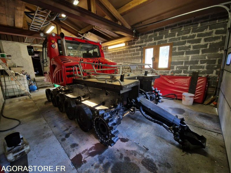 Dameuse Kässbohrer Pisten Bully PB600 - Engin de déneigement: photos 2 Dameuse Kässbohrer Pisten Bully PB600 - Engin de déneigement: photos 2