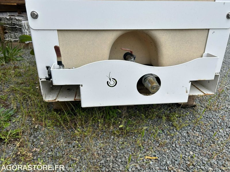 Désherbeuse à eau chaude - OELIATEC HOUAT - Année 2017 - 2 lances - Matériel de chantier: photos 5 Désherbeuse à eau chaude - OELIATEC HOUAT - Année 2017 - 2 lances - Matériel de chantier: photos 5