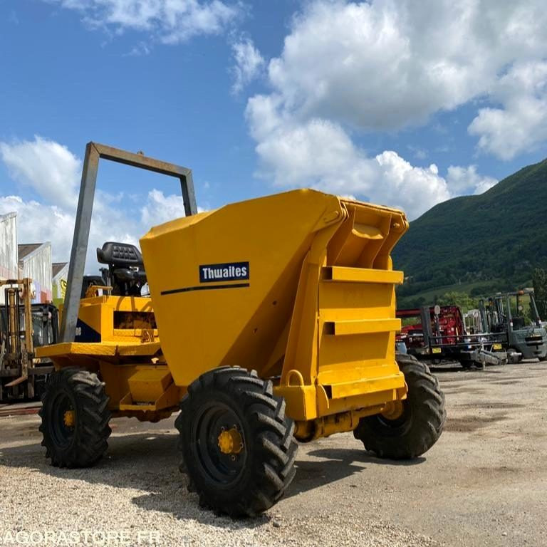 Dumper articulé Thwaites Dumper ALLDRIVE FRONT TIP 2T - 2003 - Heures inconnu - Tombereau: photos 1 Dumper articulé Thwaites Dumper ALLDRIVE FRONT TIP 2T - 2003 - Heures inconnu - Tombereau: photos 1