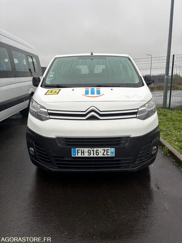FH-916-ZE - Roulant - CITROEN JUMPY SPACE TOURER - VP - 218 628 Kms - Minibus, Transport de personnes: photos 4 FH-916-ZE - Roulant - CITROEN JUMPY SPACE TOURER - VP - 218 628 Kms - Minibus, Transport de personnes: photos 4