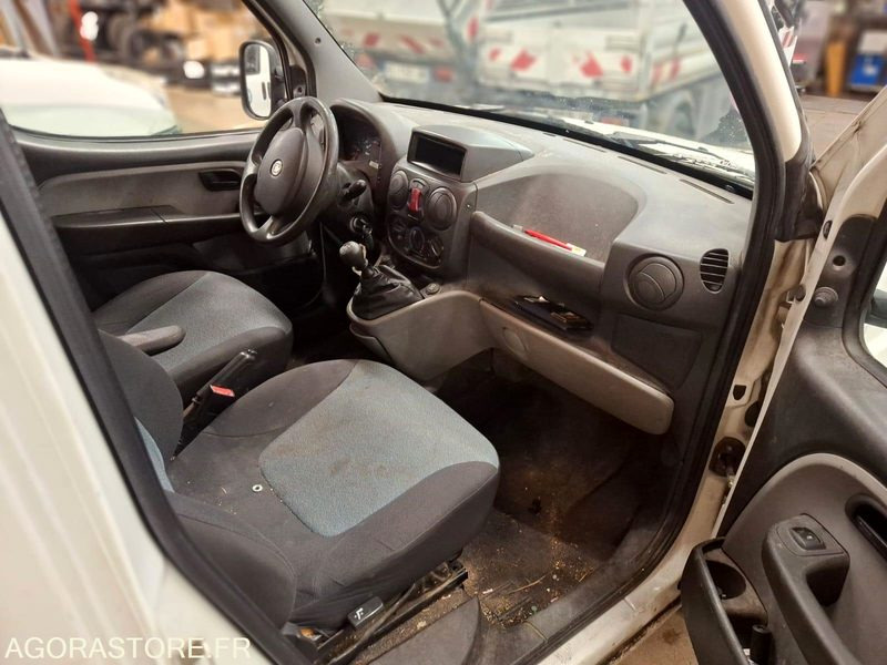 FIAT DOBLO CARGO 2 - Fourgonnette: photos 5 FIAT DOBLO CARGO 2 - Fourgonnette: photos 5