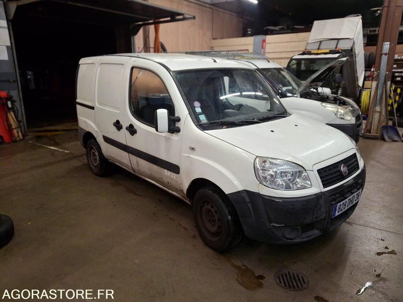 FIAT DOBLO CARGO 2 - Fourgonnette: photos 2 FIAT DOBLO CARGO 2 - Fourgonnette: photos 2