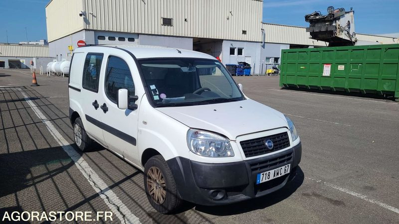 FIAT DOBLO CARGO - 2007 - 98427KM - 718 AWC 67 - Fourgonnette: photos 2 FIAT DOBLO CARGO - 2007 - 98427KM - 718 AWC 67 - Fourgonnette: photos 2