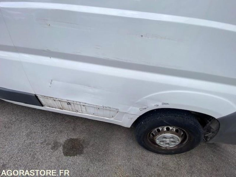 FIAT DUCATO (PAR 3340) - Fourgon utilitaire: photos 5 FIAT DUCATO (PAR 3340) - Fourgon utilitaire: photos 5