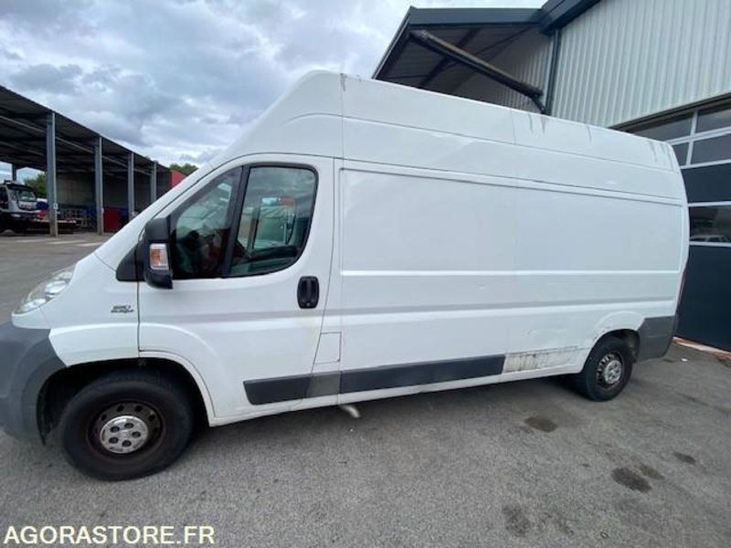 FIAT DUCATO (PAR 3340) - Fourgon utilitaire: photos 1 FIAT DUCATO (PAR 3340) - Fourgon utilitaire: photos 1