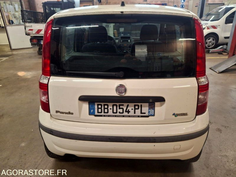 FIAT PANDA BI CARBURATION - Voiture: photos 4 FIAT PANDA BI CARBURATION - Voiture: photos 4