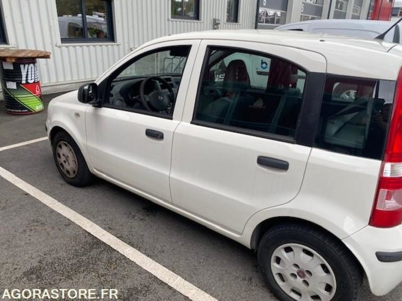 FIAT PANDA ESSENCE (PAR 1427) - Voiture: photos 3 FIAT PANDA ESSENCE (PAR 1427) - Voiture: photos 3