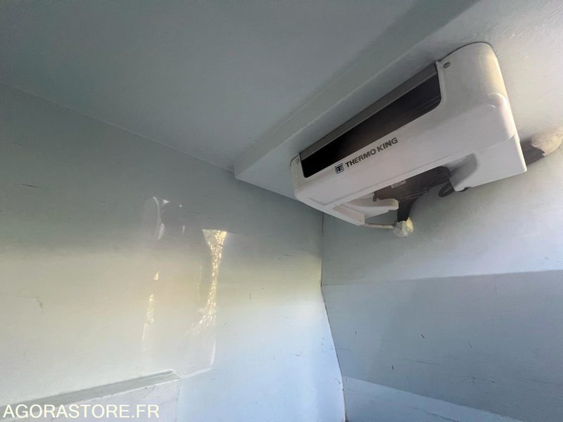 FIAT- SCUDO - 2016 - 230 000 KM - FRIGORIFIQUE MULTI TEMPERATURE - Utilitaire frigorifique: photos 3 FIAT- SCUDO - 2016 - 230 000 KM - FRIGORIFIQUE MULTI TEMPERATURE - Utilitaire frigorifique: photos 3