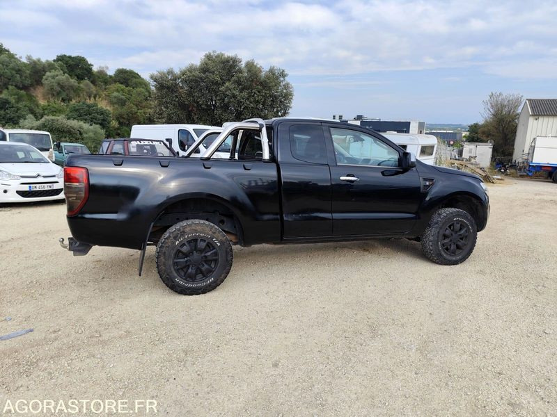 FORD RANGER XLT 2.2 TDCI 150CV EXTRA CABINE 4X4 - 2014 - 121060KMS - Pick-up: photos 4 FORD RANGER XLT 2.2 TDCI 150CV EXTRA CABINE 4X4 - 2014 - 121060KMS - Pick-up: photos 4