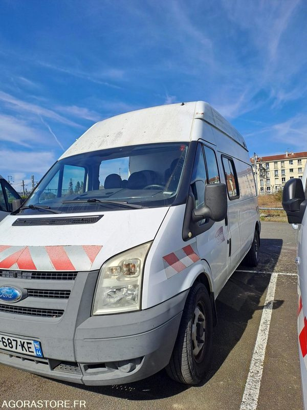 FORD | TRANSIT | 2009 | 140117KM - Fourgon utilitaire: photos 1 FORD | TRANSIT | 2009 | 140117KM - Fourgon utilitaire: photos 1