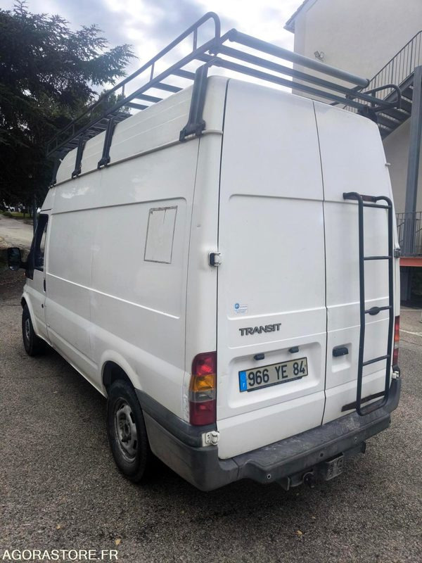 FORD TRANSIT - Fourgon utilitaire: photos 2 FORD TRANSIT - Fourgon utilitaire: photos 2