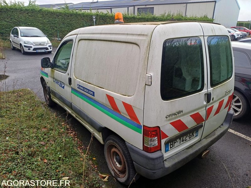 FOURGONNETTE - CITROEN - BERLINGO - 2011 / 292700 KM - BP142GK - Fourgonnette: photos 4 FOURGONNETTE - CITROEN - BERLINGO - 2011 / 292700 KM - BP142GK - Fourgonnette: photos 4