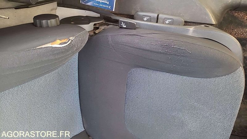 Fiat Doblo - 2010 - 200000kms - AD049AH - Fourgonnette: photos 4 Fiat Doblo - 2010 - 200000kms - AD049AH - Fourgonnette: photos 4