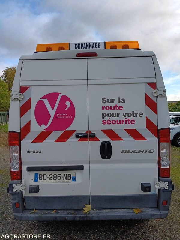 Fiat Ducato - 132 793 Kms - 2010 - Fourgon utilitaire: photos 4 Fiat Ducato - 132 793 Kms - 2010 - Fourgon utilitaire: photos 4