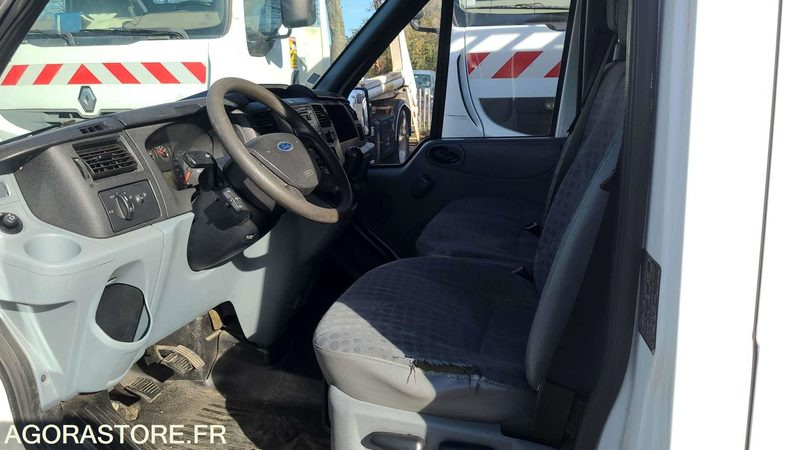 Ford Transit LS - 2008 - 76734kms - 929AZP67 - Fourgon utilitaire: photos 4 Ford Transit LS - 2008 - 76734kms - 929AZP67 - Fourgon utilitaire: photos 4