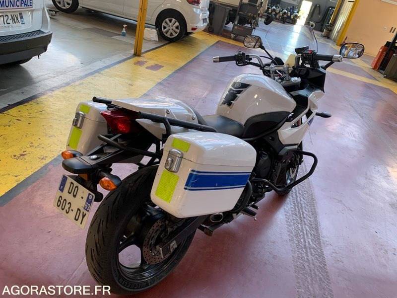 G MOTO XJ6 DQ-603-DY - Motocyclette: photos 3 G MOTO XJ6 DQ-603-DY - Motocyclette: photos 3